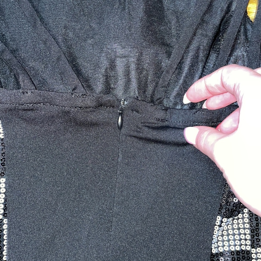 Tight little black dress! - Picture 3 of 4